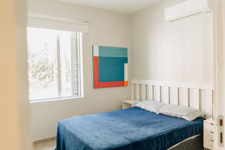 Apartamento familiar com acesso privativo à Praia Mansa