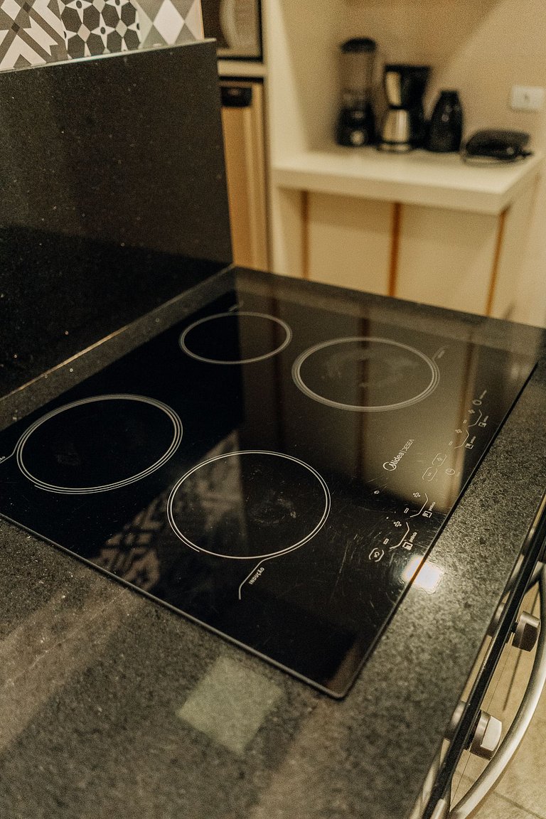 Apartamento familiar com acesso privativo à Praia Mansa