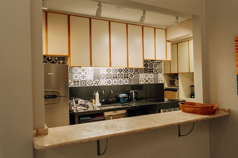 Apartamento familiar com acesso privativo à Praia Mansa