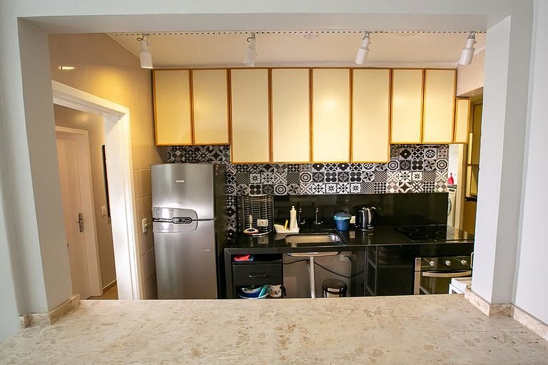 Apartamento familiar com acesso privativo à Praia Mansa