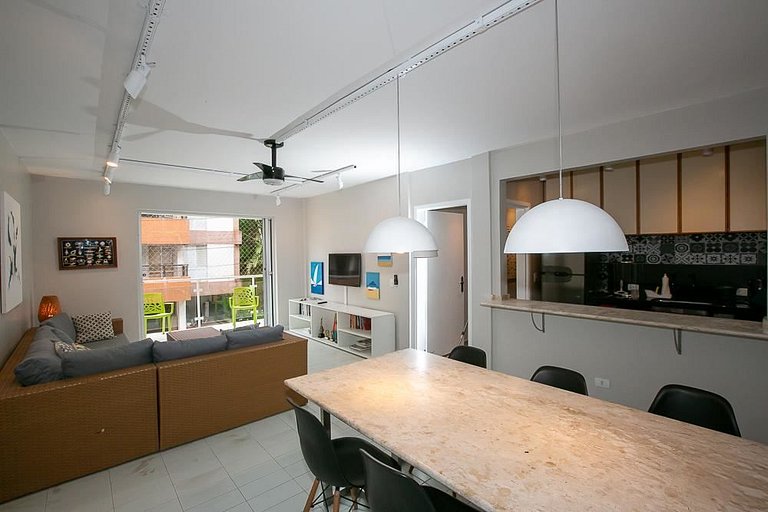 Apartamento familiar com acesso privativo à Praia Mansa